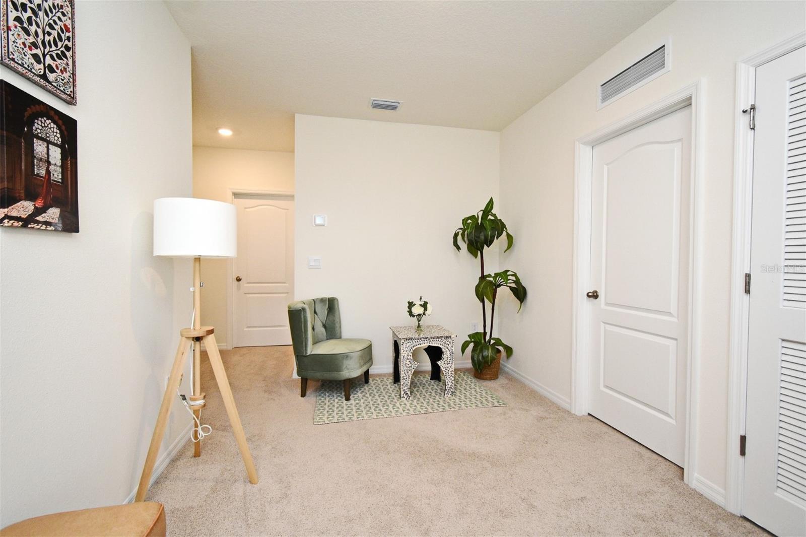 Image 25 of 61 For 1790 Southfork Drive