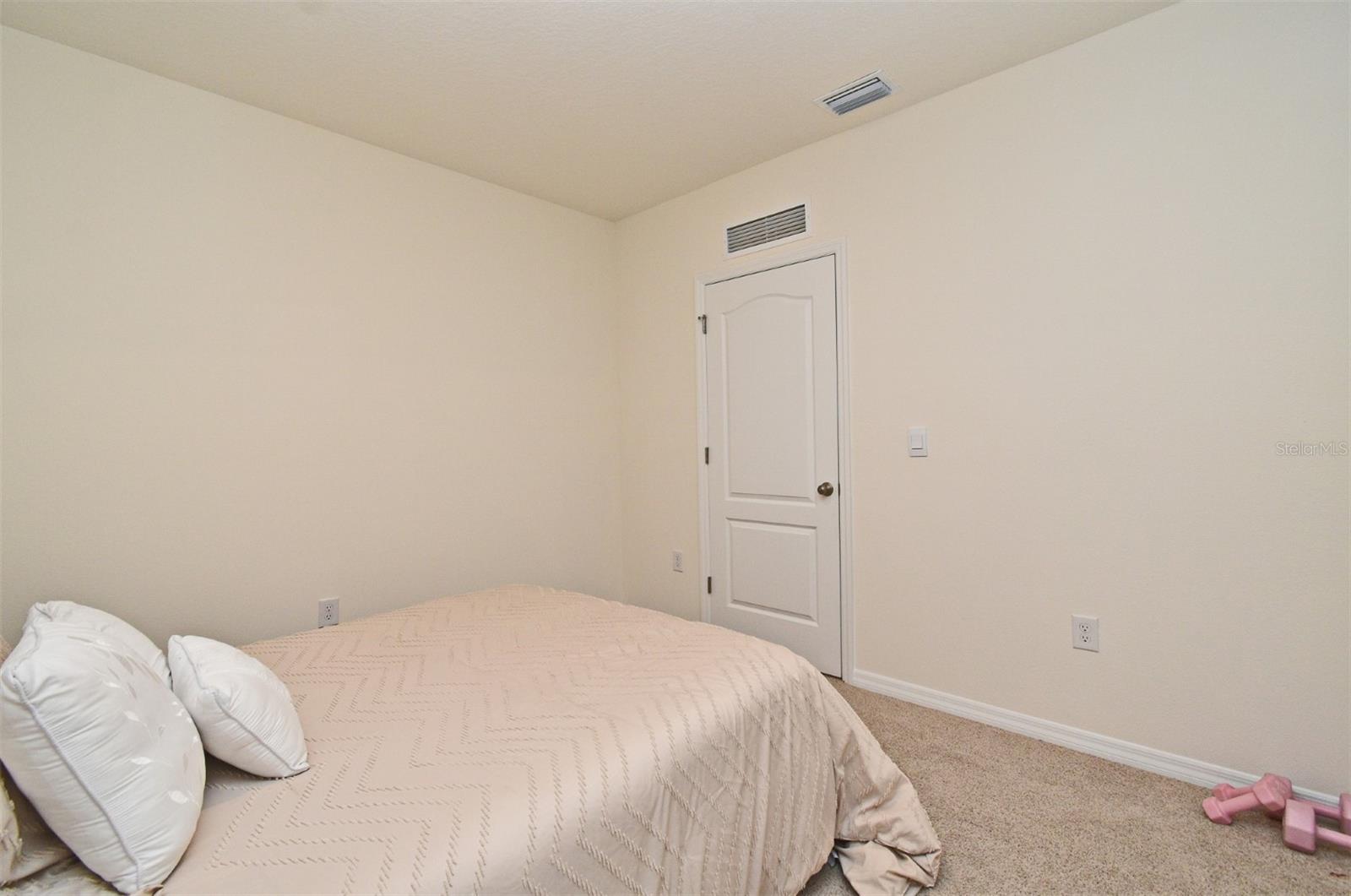 Image 8 of 61 For 1790 Southfork Drive