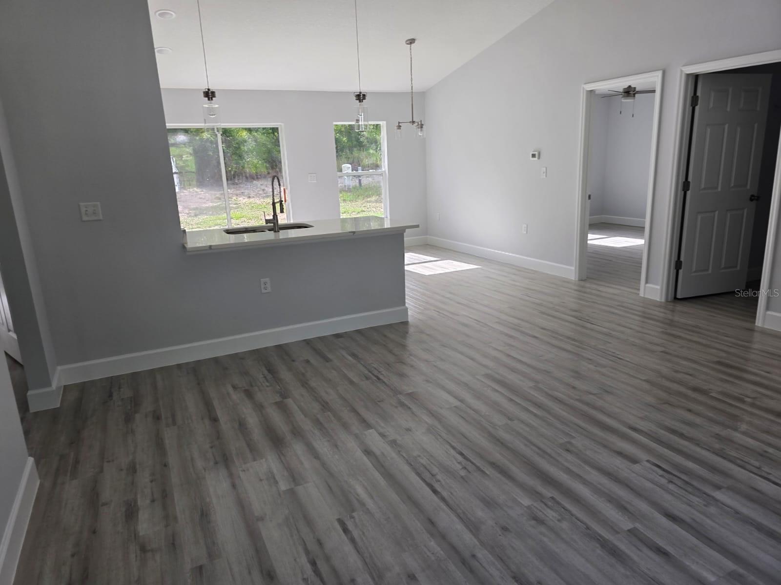 Image 5 of 23 For 4325 157th Terrace
