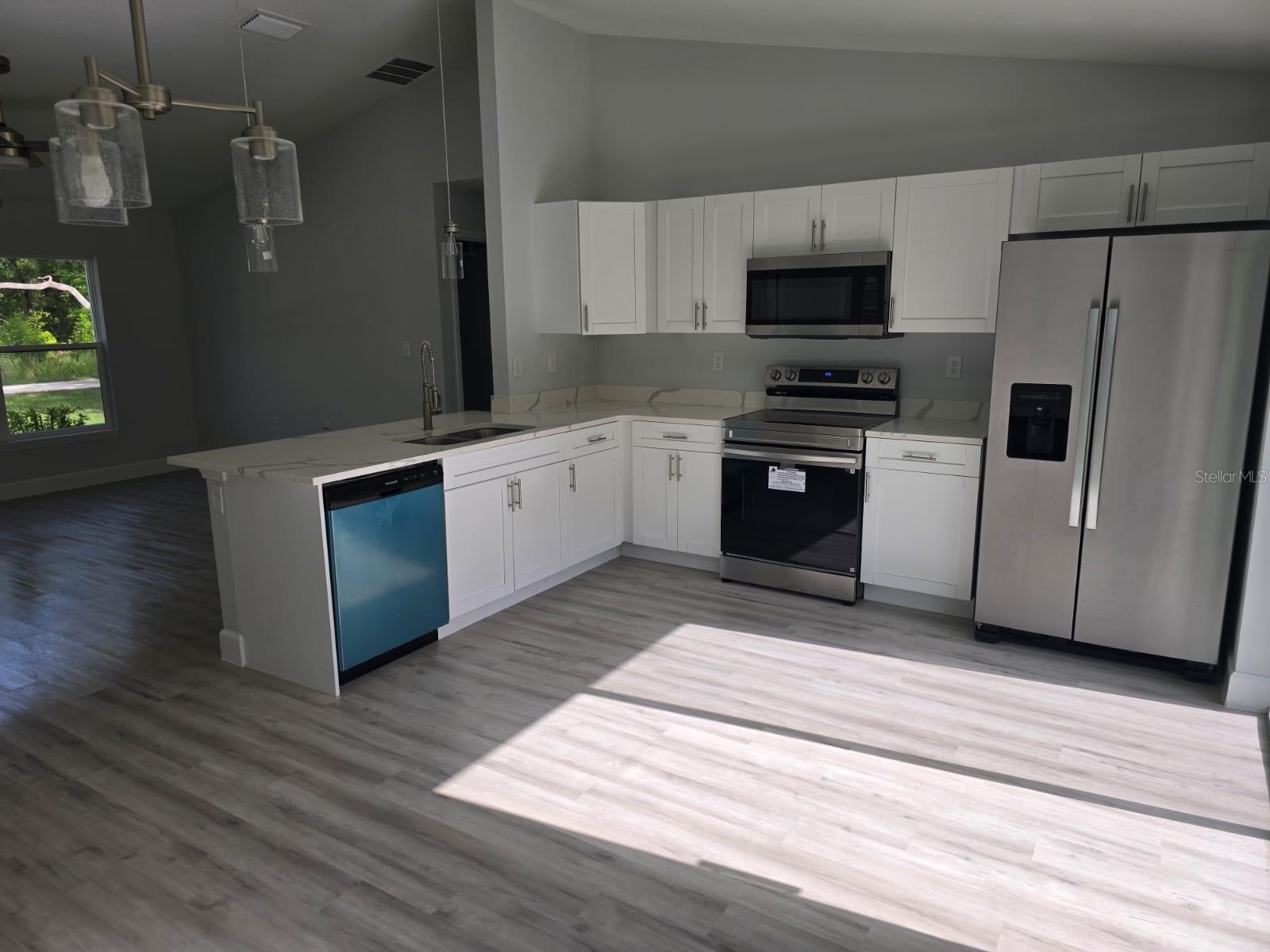 Image 6 of 23 For 4325 157th Terrace
