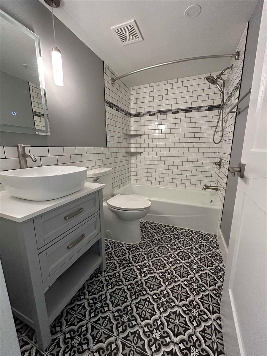 Image 20 of 31 For 7310 Sunshine Skyway Lane S 116