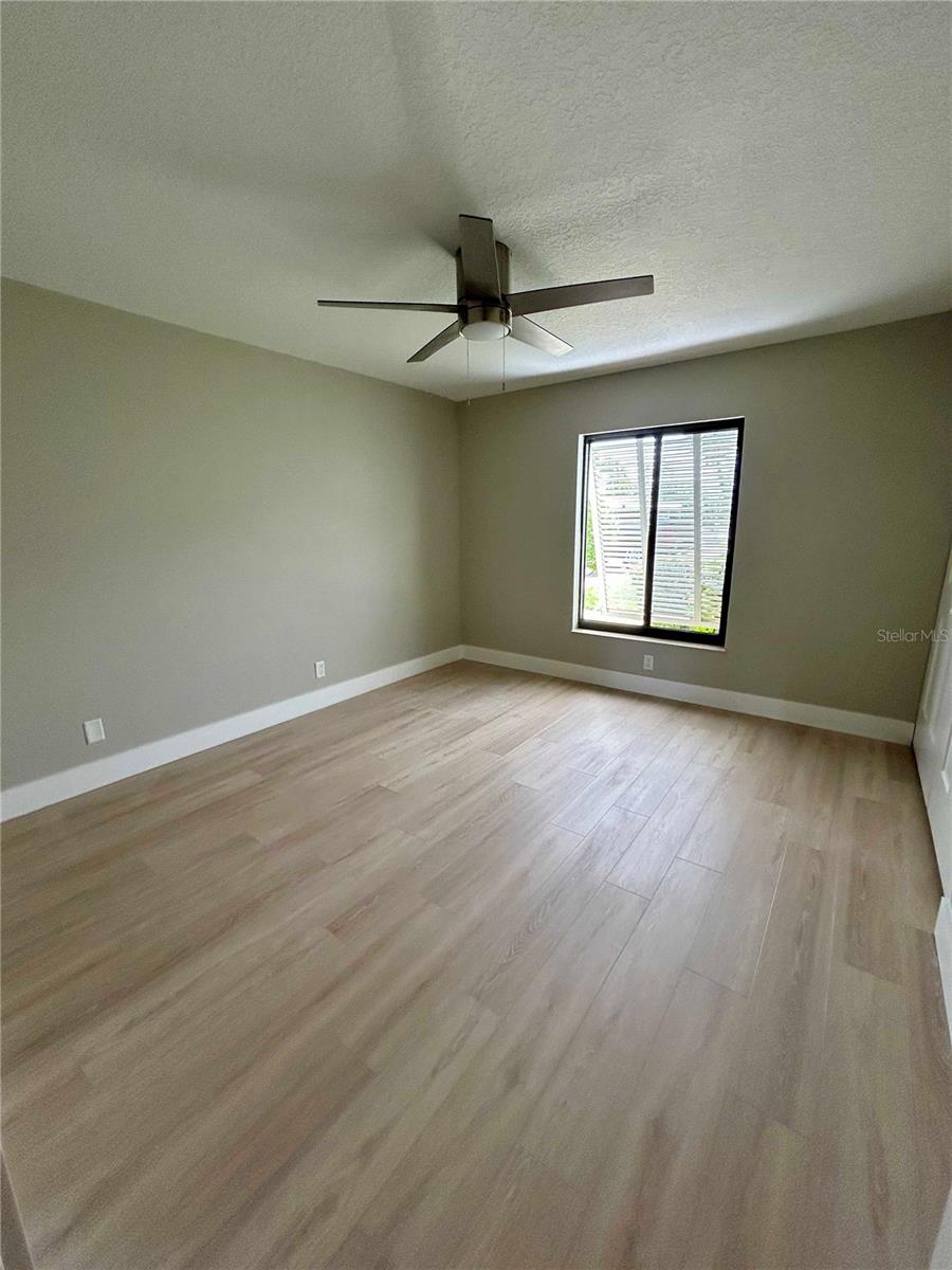 Image 21 of 31 For 7310 Sunshine Skyway Lane S 116