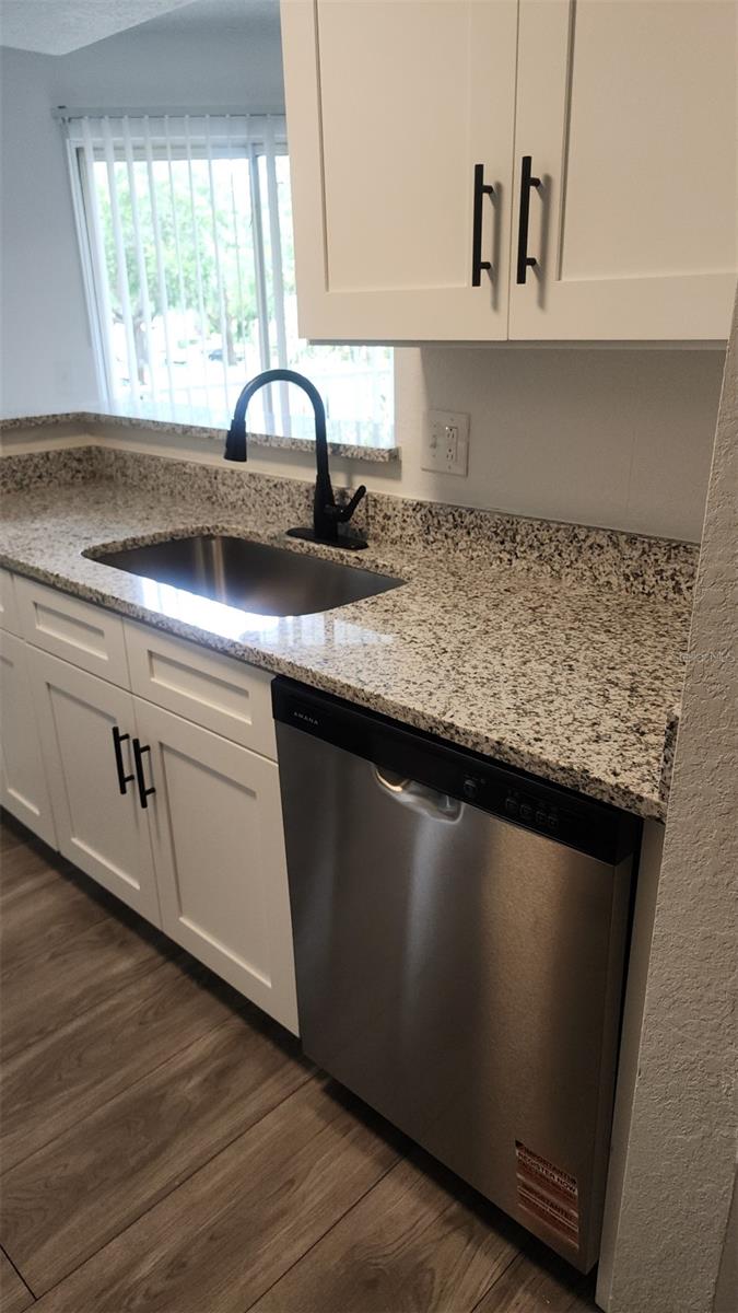 Image 11 of 26 For 11588 Westwood Boulevard 1523