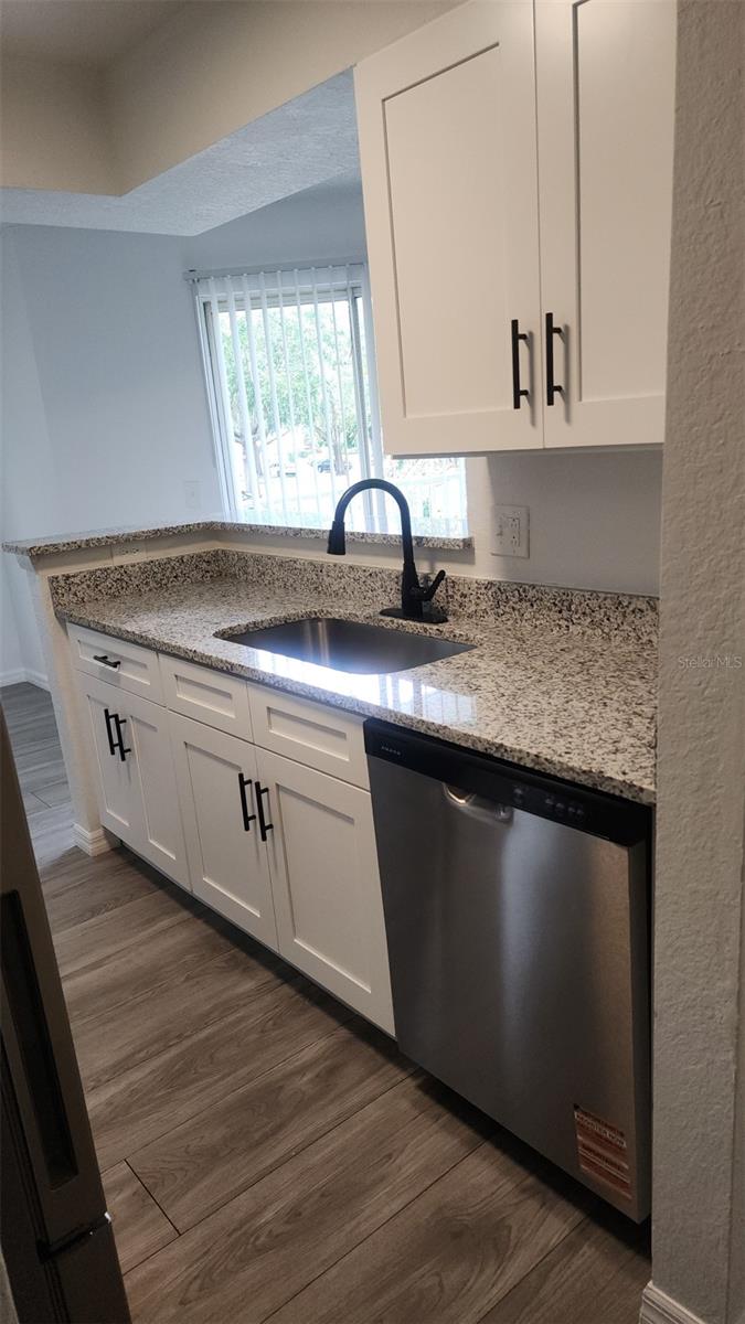 Image 13 of 26 For 11588 Westwood Boulevard 1523