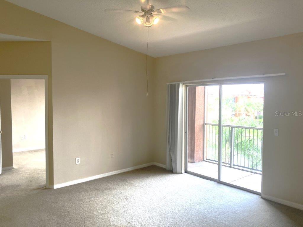 Image 2 of 15 For 5530 Metrowest Boulevard 307
