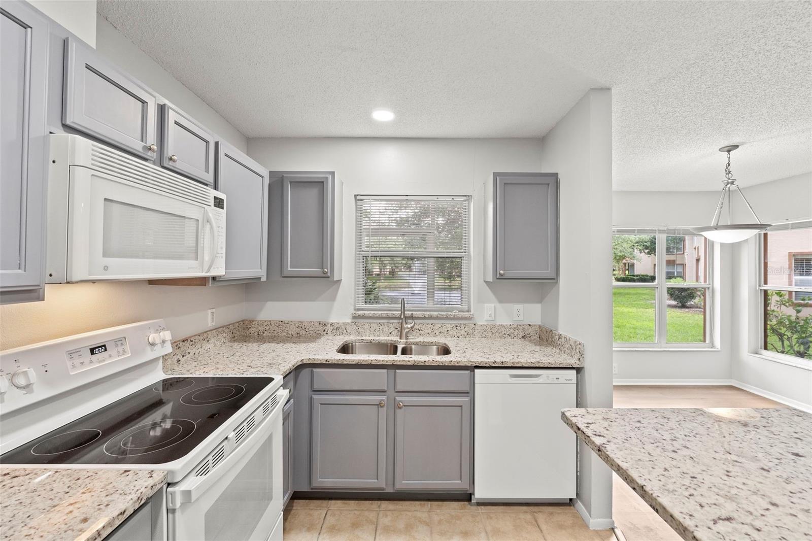 Image 18 of 50 For 5436 Michigan Street 7