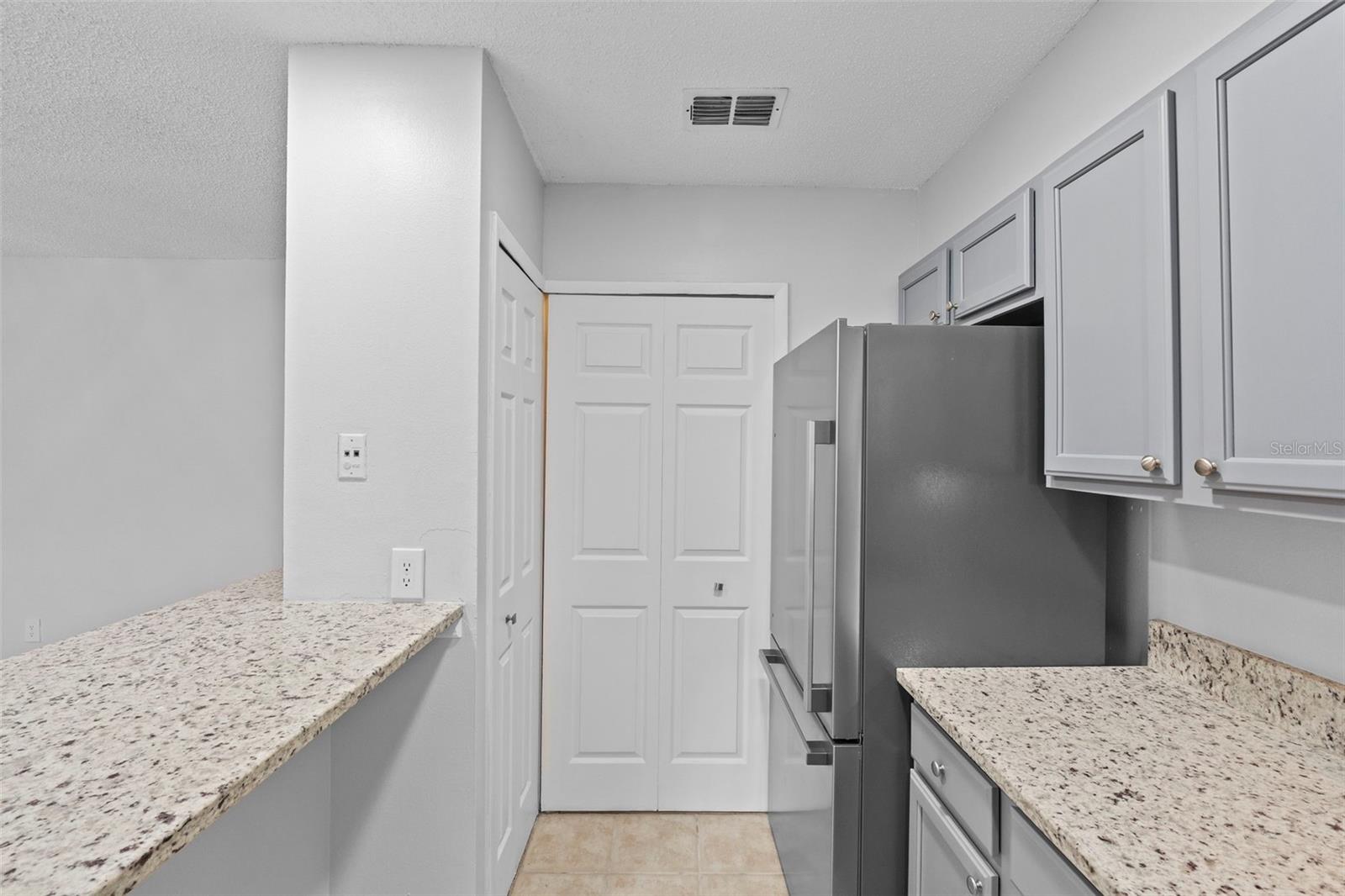 Image 19 of 50 For 5436 Michigan Street 7