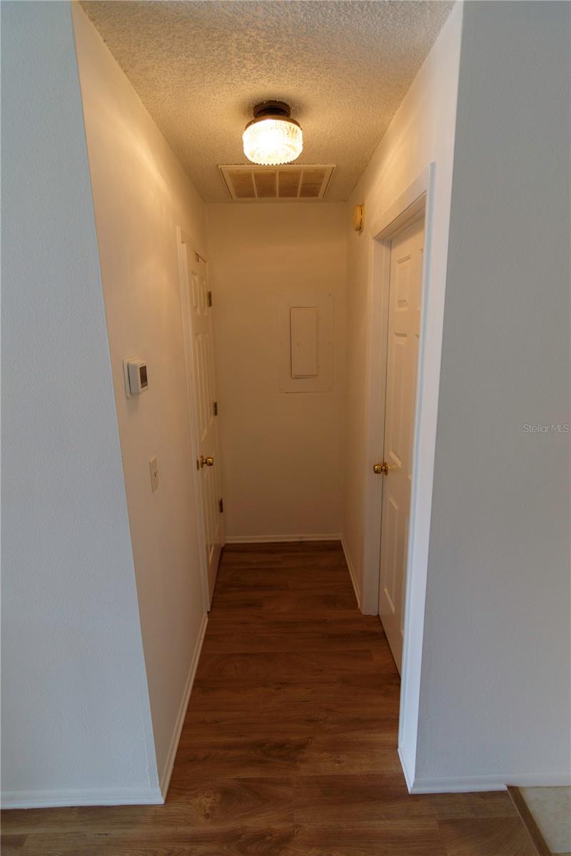 Image 12 of 21 For 1122 Montrose Place 1713