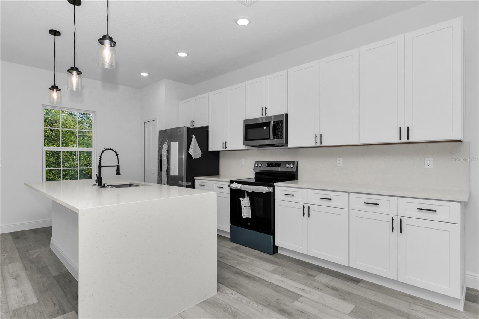 Image 21 of 44 For 9419 Jackson Way