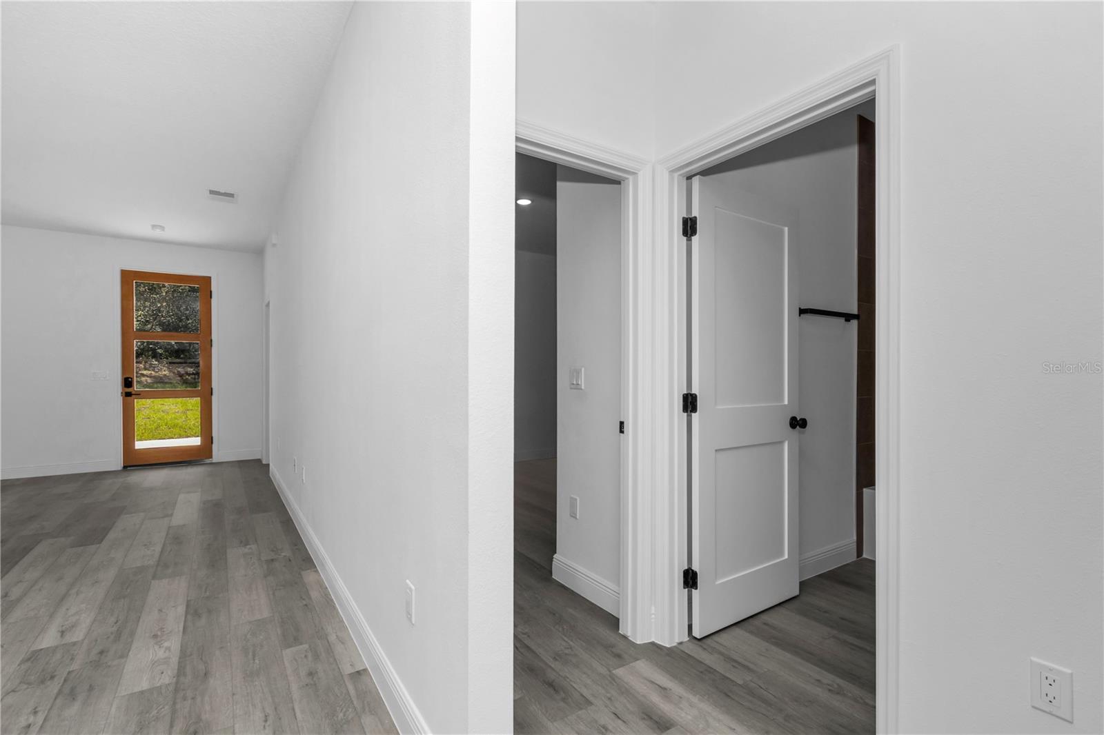 Image 26 of 44 For 9419 Jackson Way
