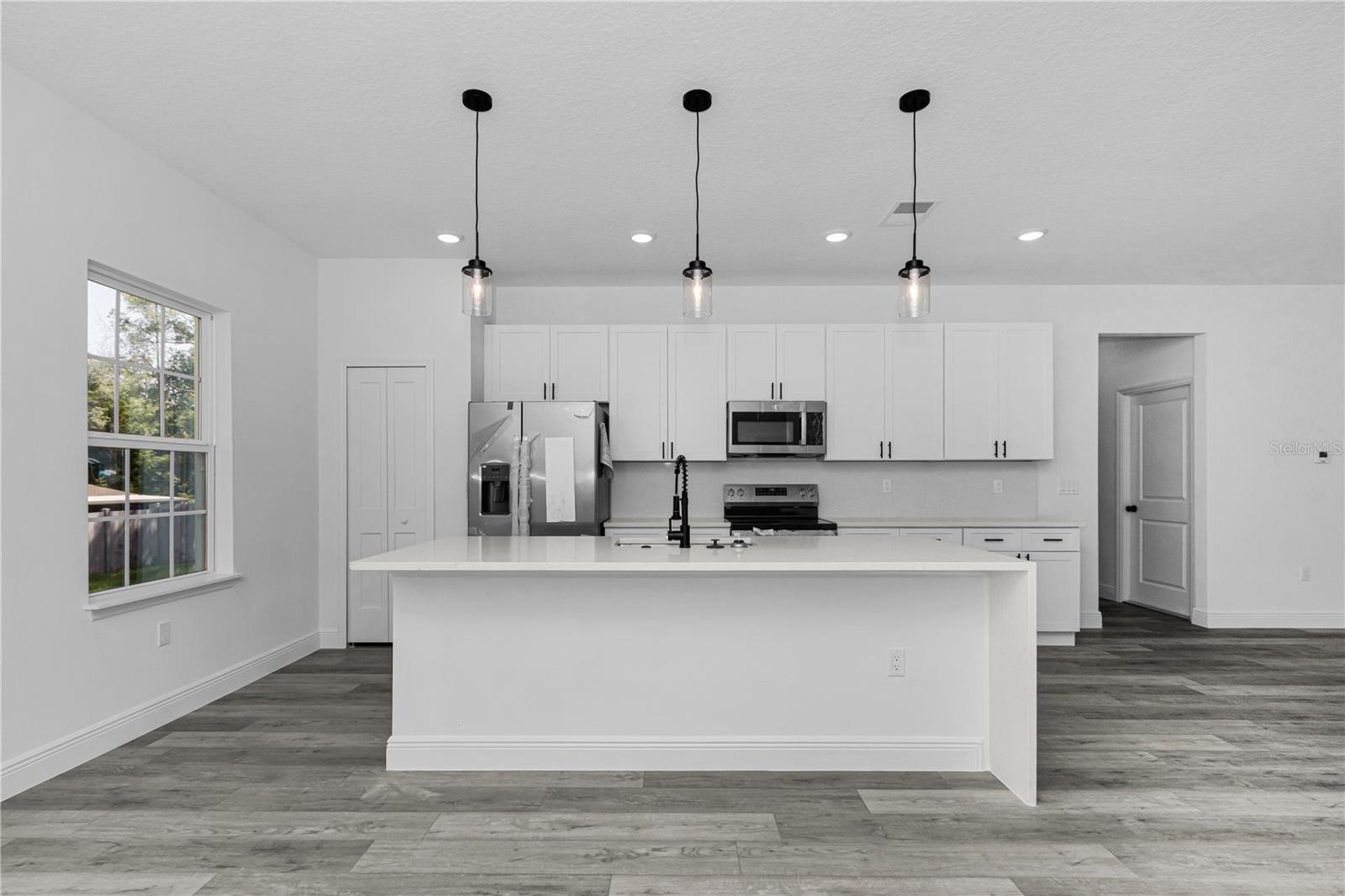 Image 32 of 44 For 9419 Jackson Way