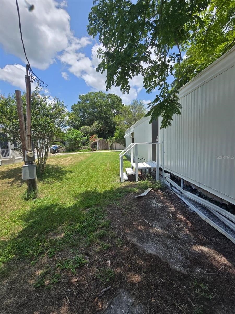 Image 3 of 16 For 2121 Reynolds Road