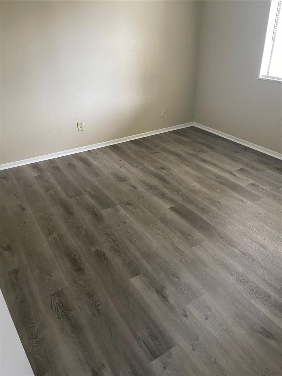 Image 6 of 13 For 137 Springwood Circle D