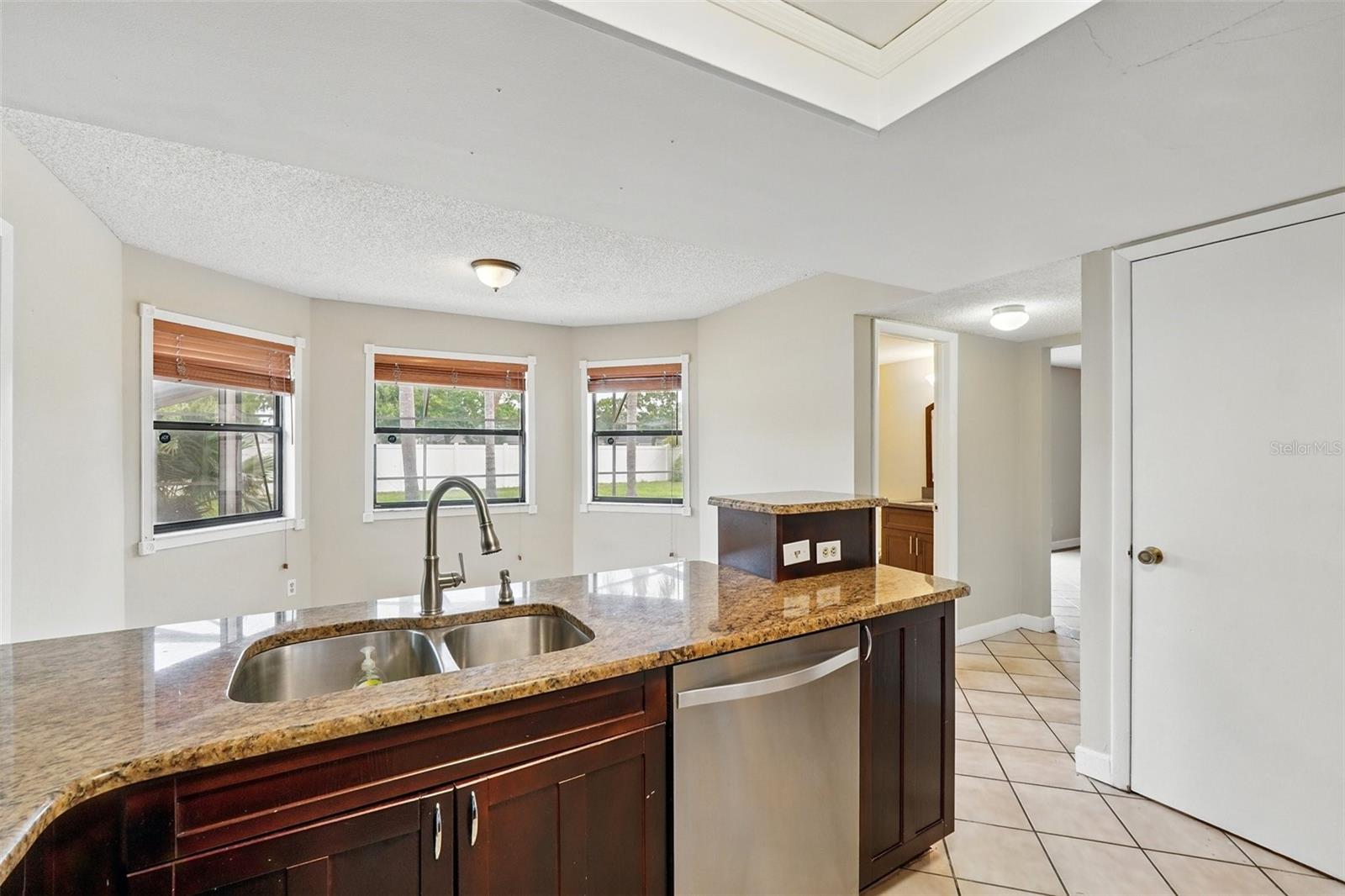 Image 11 of 40 For 7925 Tumblestone Drive
