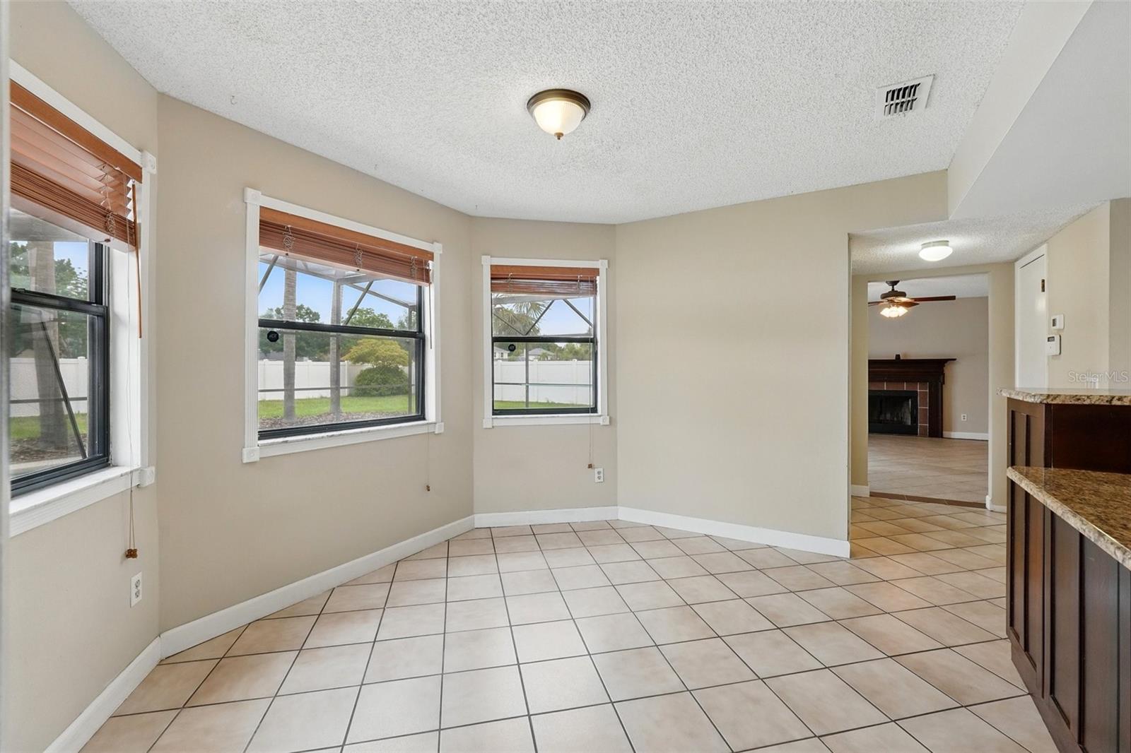 Image 19 of 40 For 7925 Tumblestone Drive