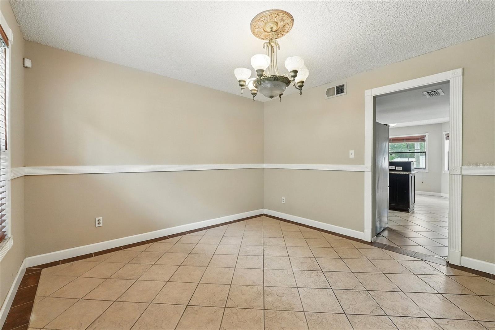Image 21 of 40 For 7925 Tumblestone Drive
