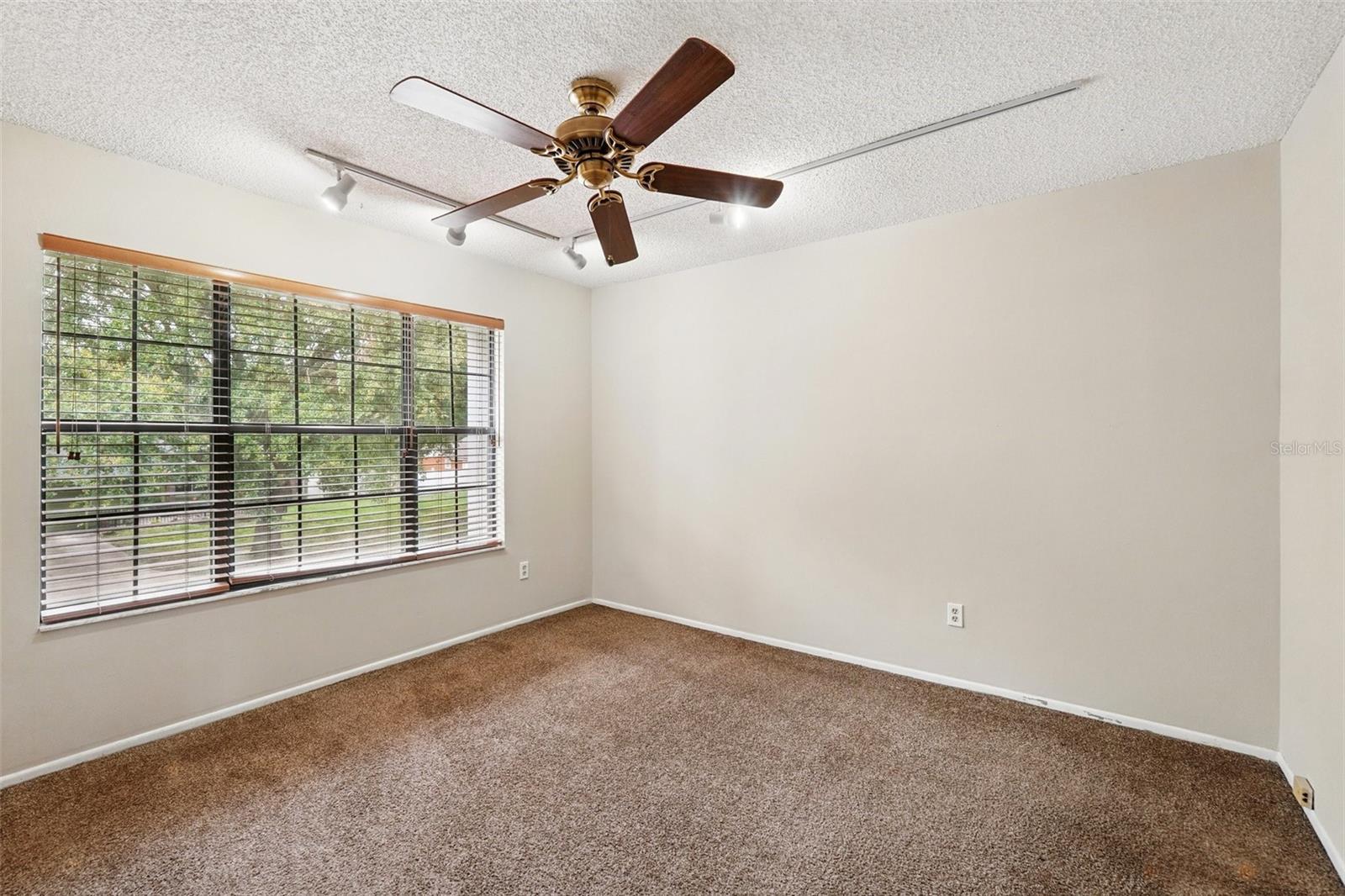 Image 32 of 40 For 7925 Tumblestone Drive