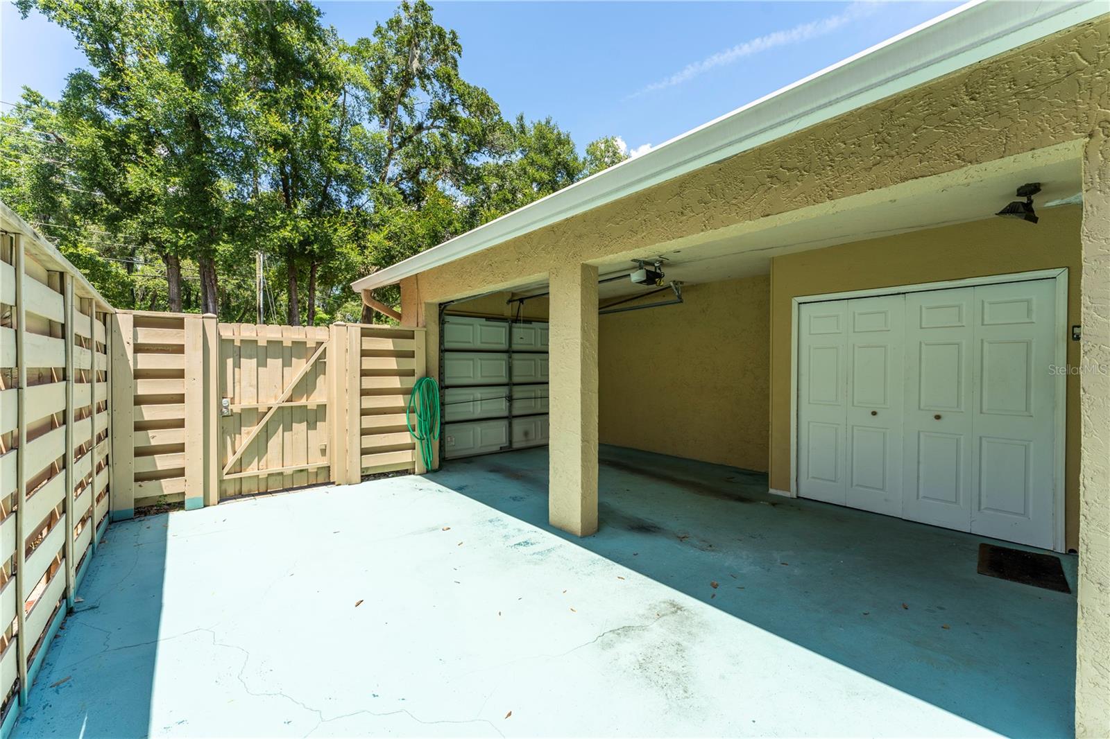 Image 19 of 31 For 818 Park Lake Circle 10