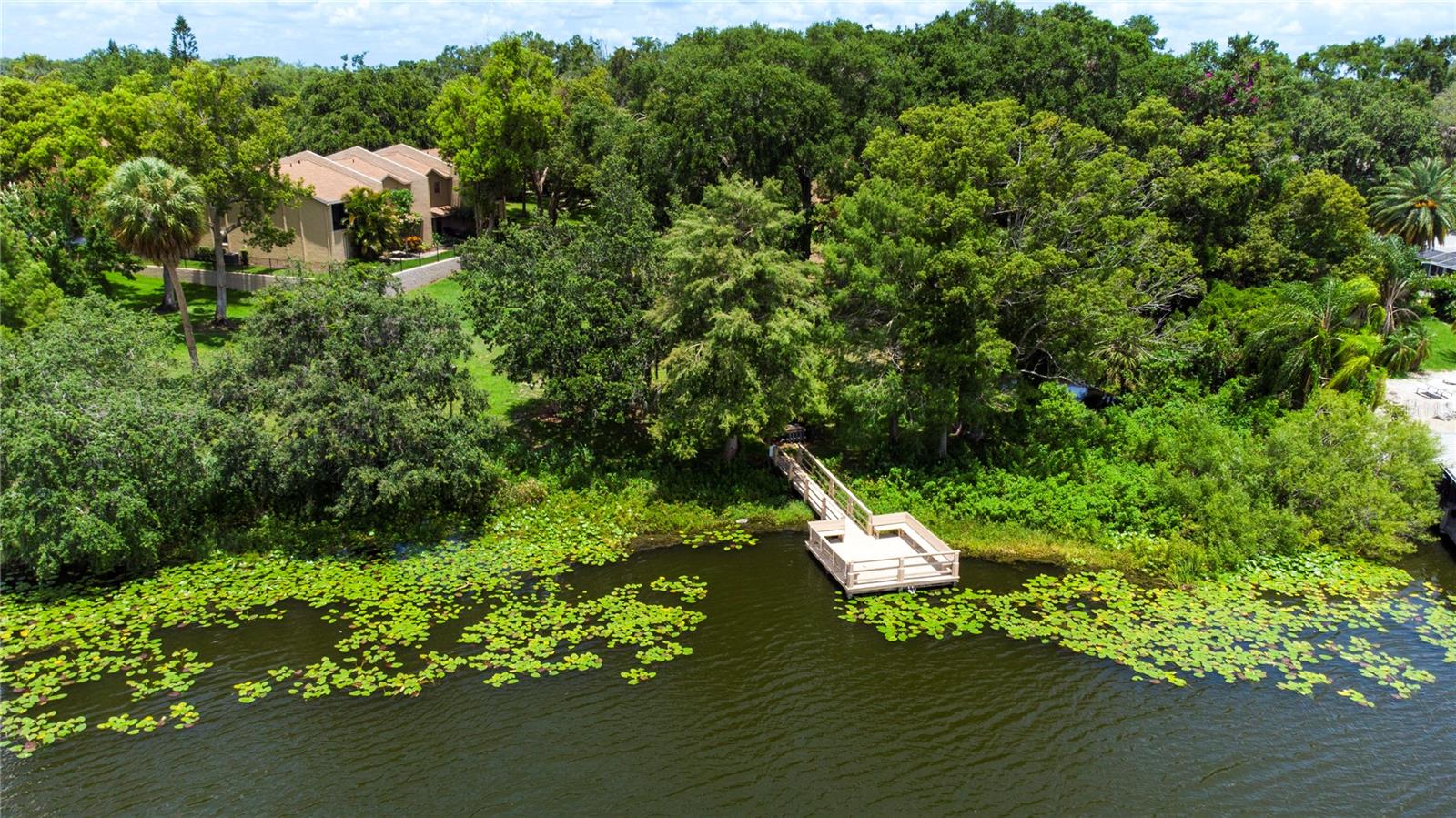 Image 26 of 31 For 818 Park Lake Circle 10