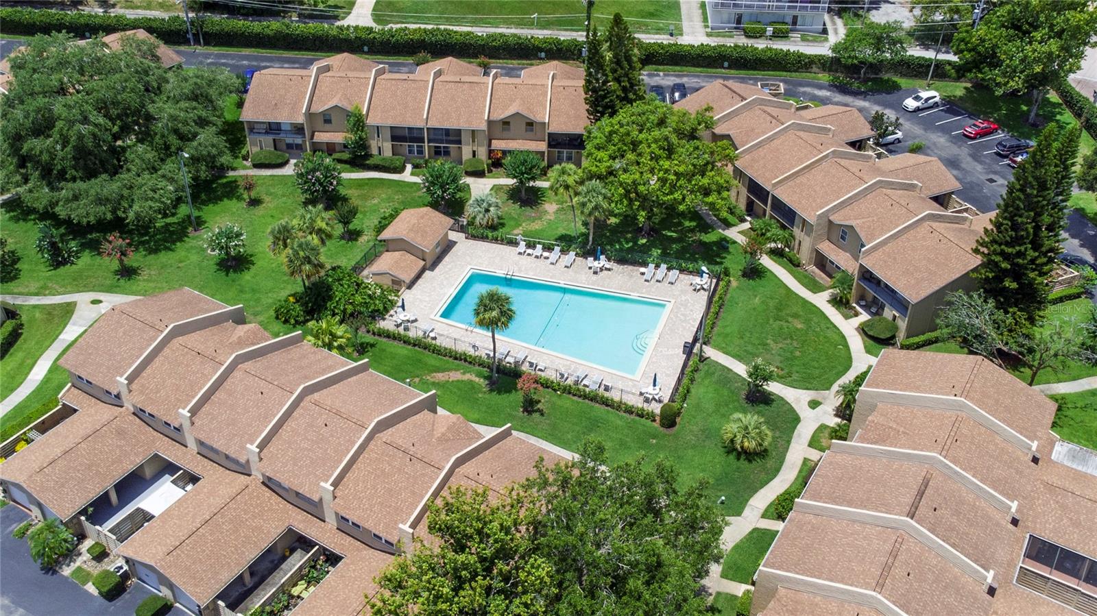 Image 29 of 31 For 818 Park Lake Circle 10