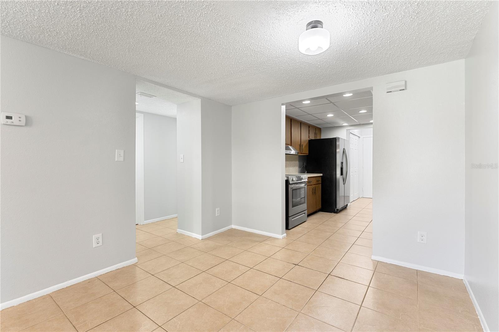 Image 4 of 31 For 818 Park Lake Circle 10