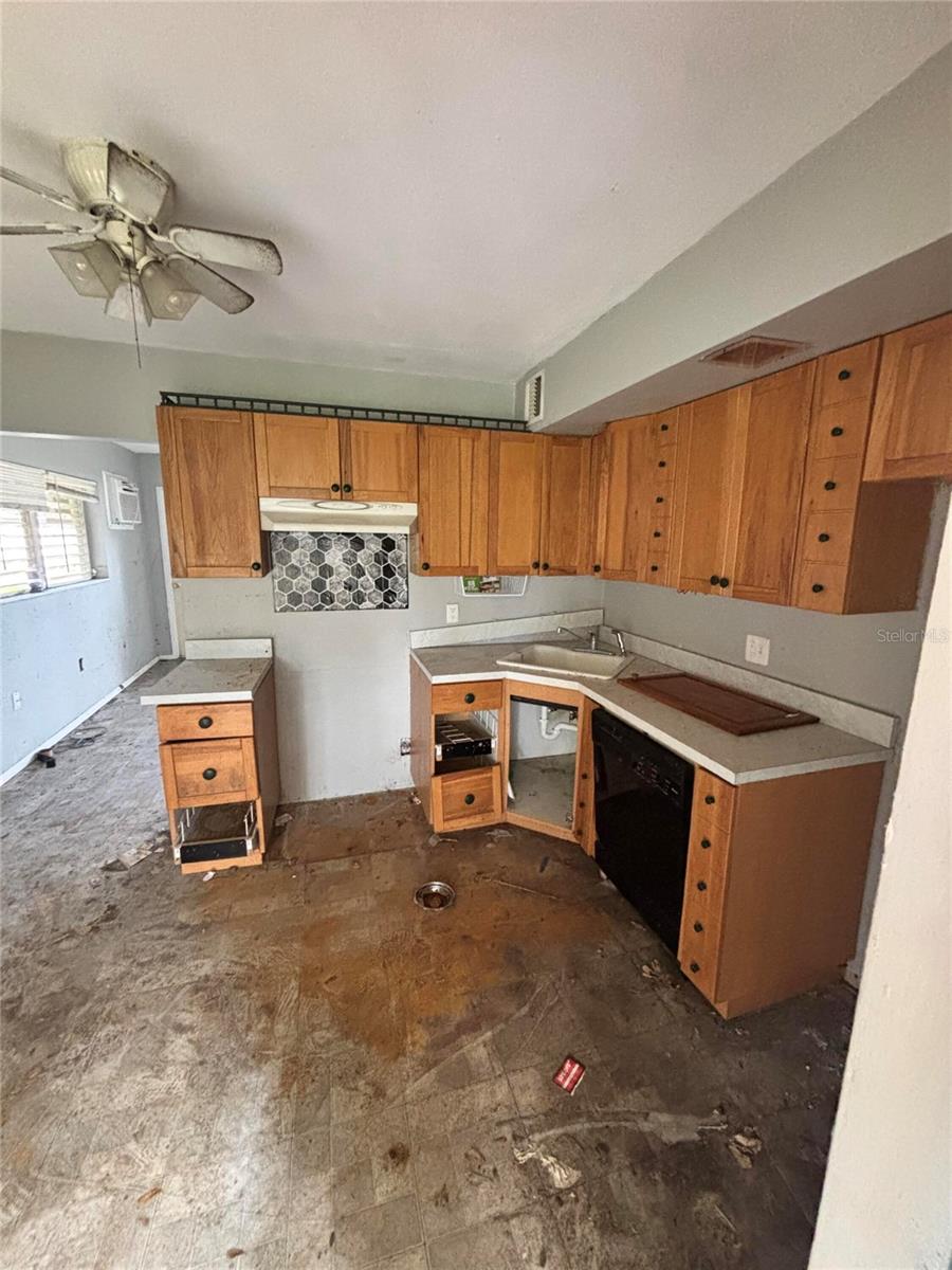 Image 7 of 13 For 5026 Osprey Lane