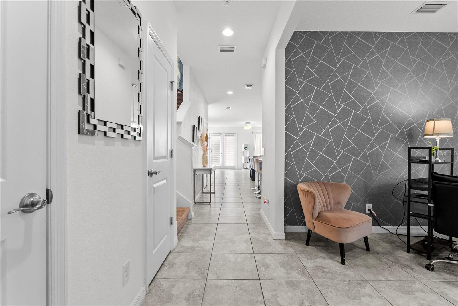 Image 4 of 31 For 11054 Hanlon Terrace Alley