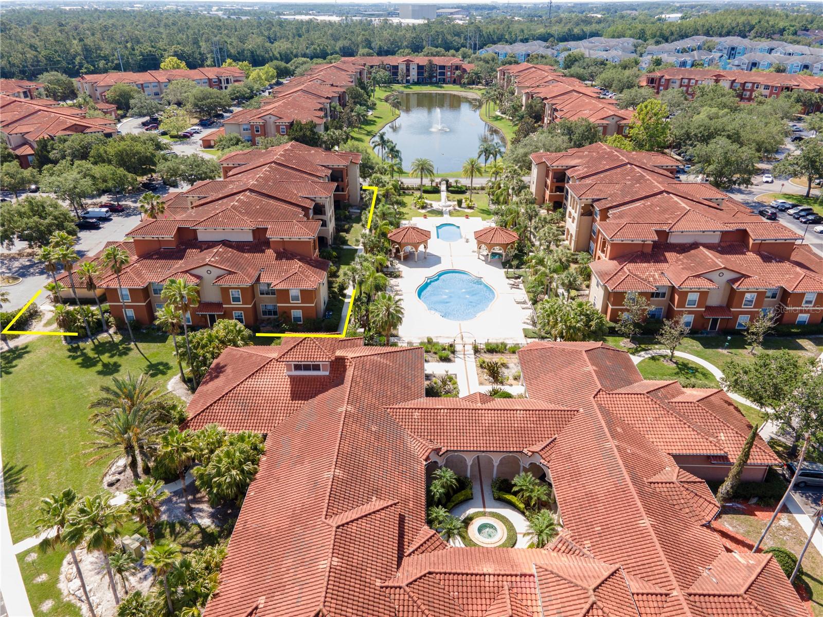 Image 3 of 38 For 5500 Metrowest Boulevard 203