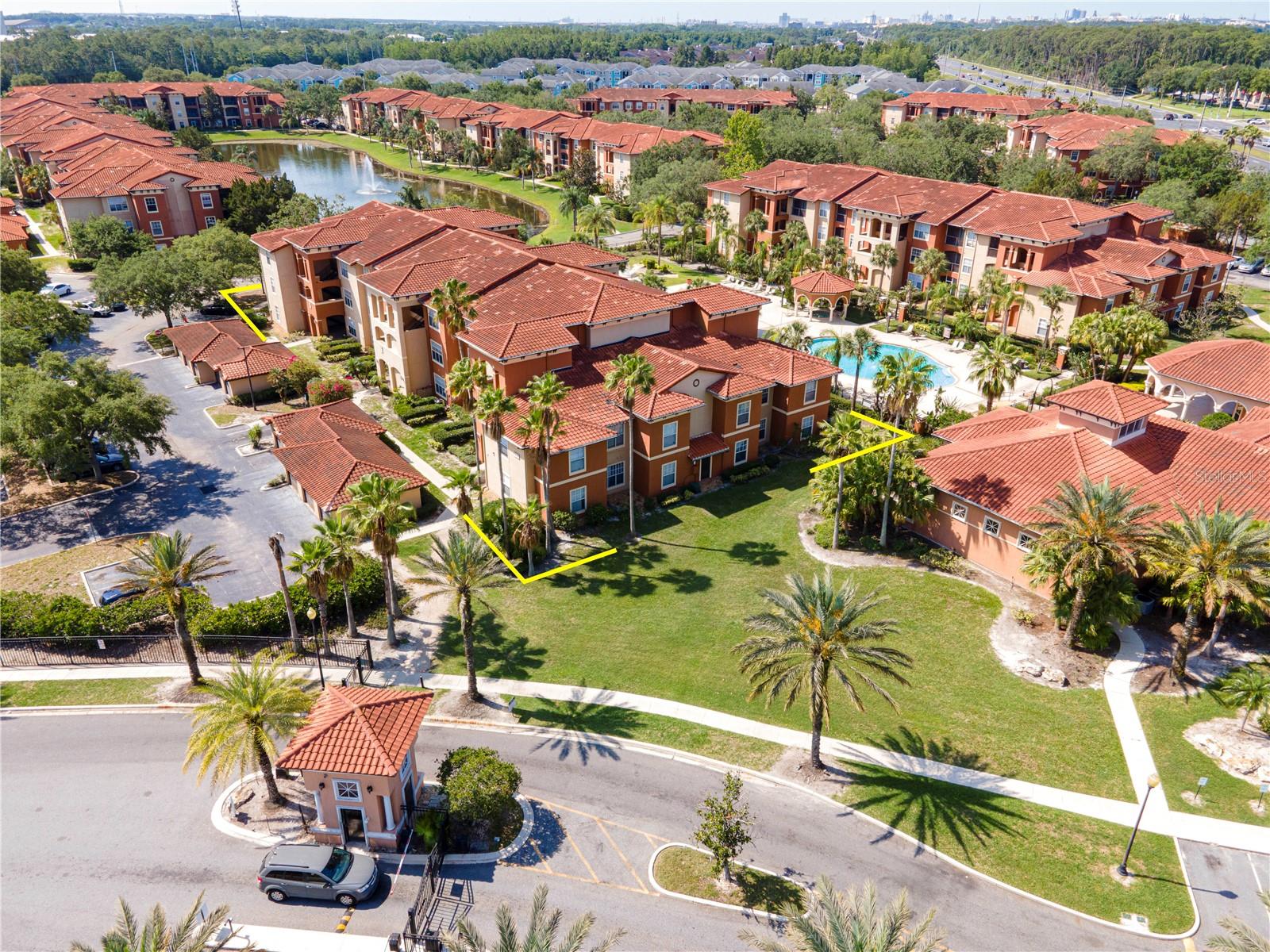 Image 37 of 38 For 5500 Metrowest Boulevard 203