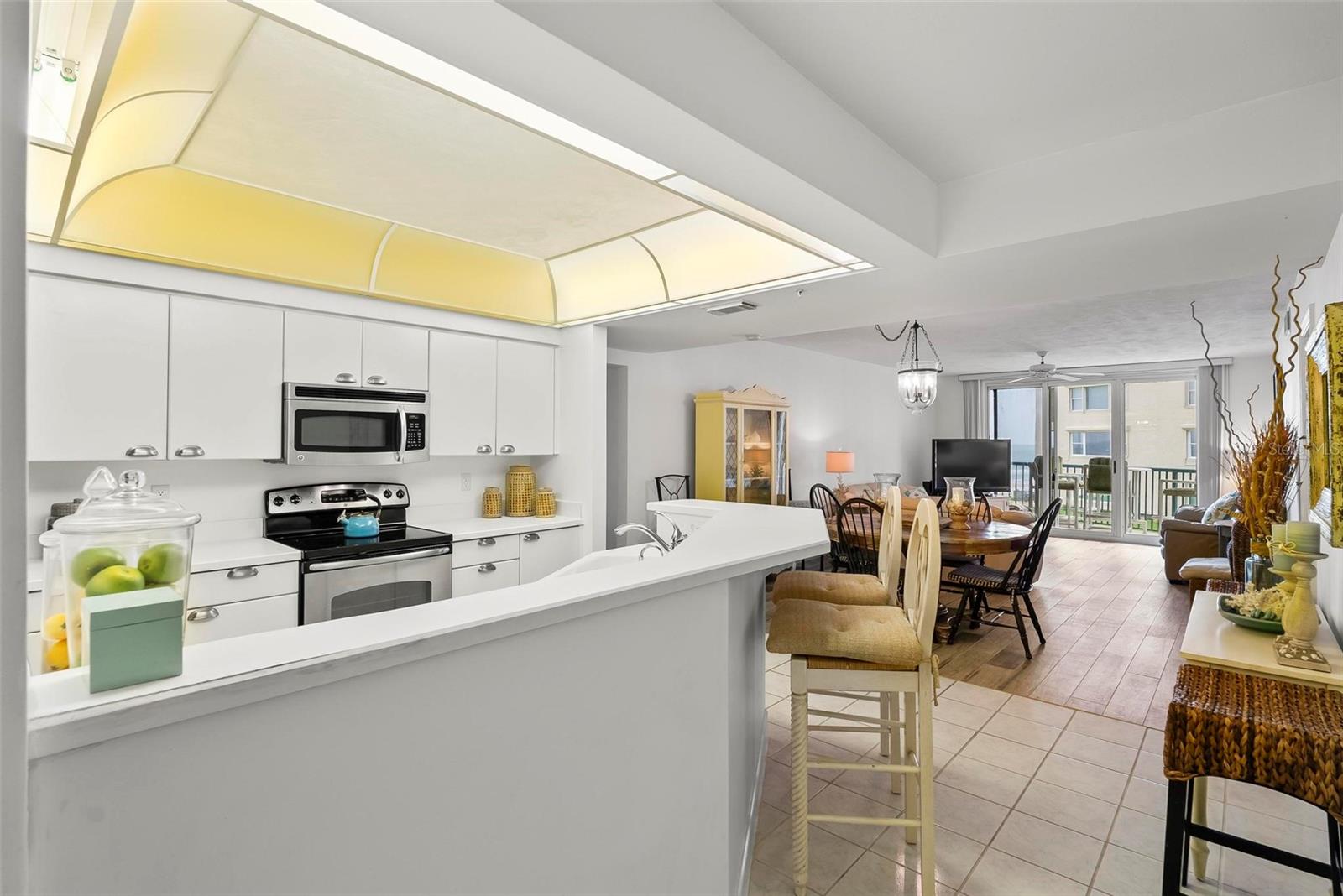 Image 15 of 74 For 4555 Atlantic Avenue 4209