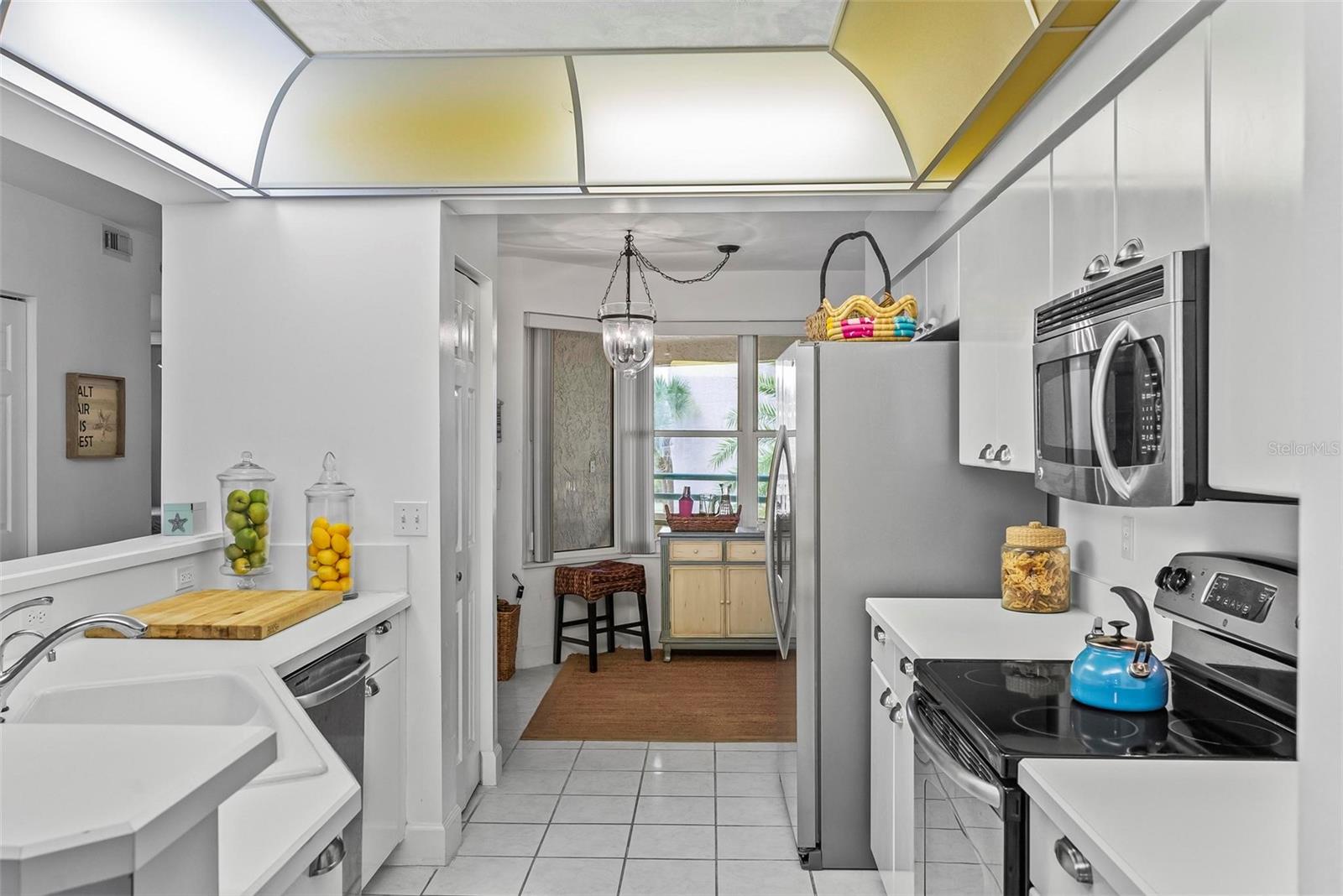 Image 17 of 74 For 4555 Atlantic Avenue 4209