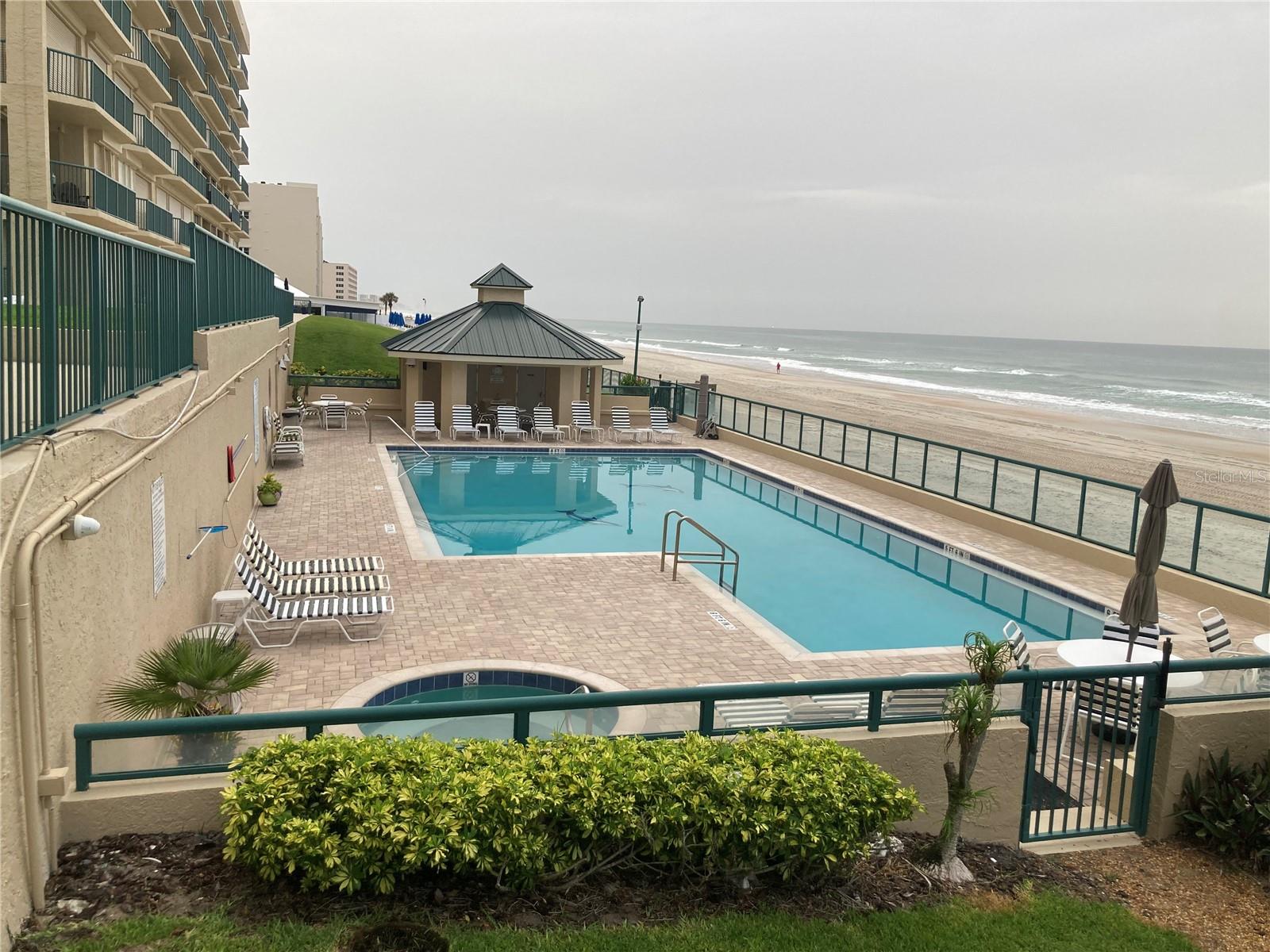 Image 53 of 74 For 4555 Atlantic Avenue 4209