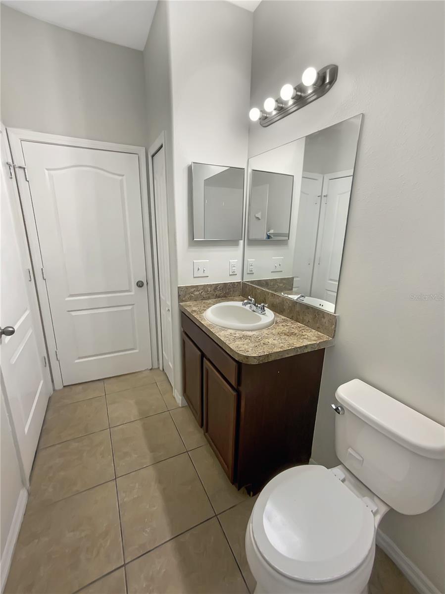 Listing photo id 15 for 37601 Georgina Terrace