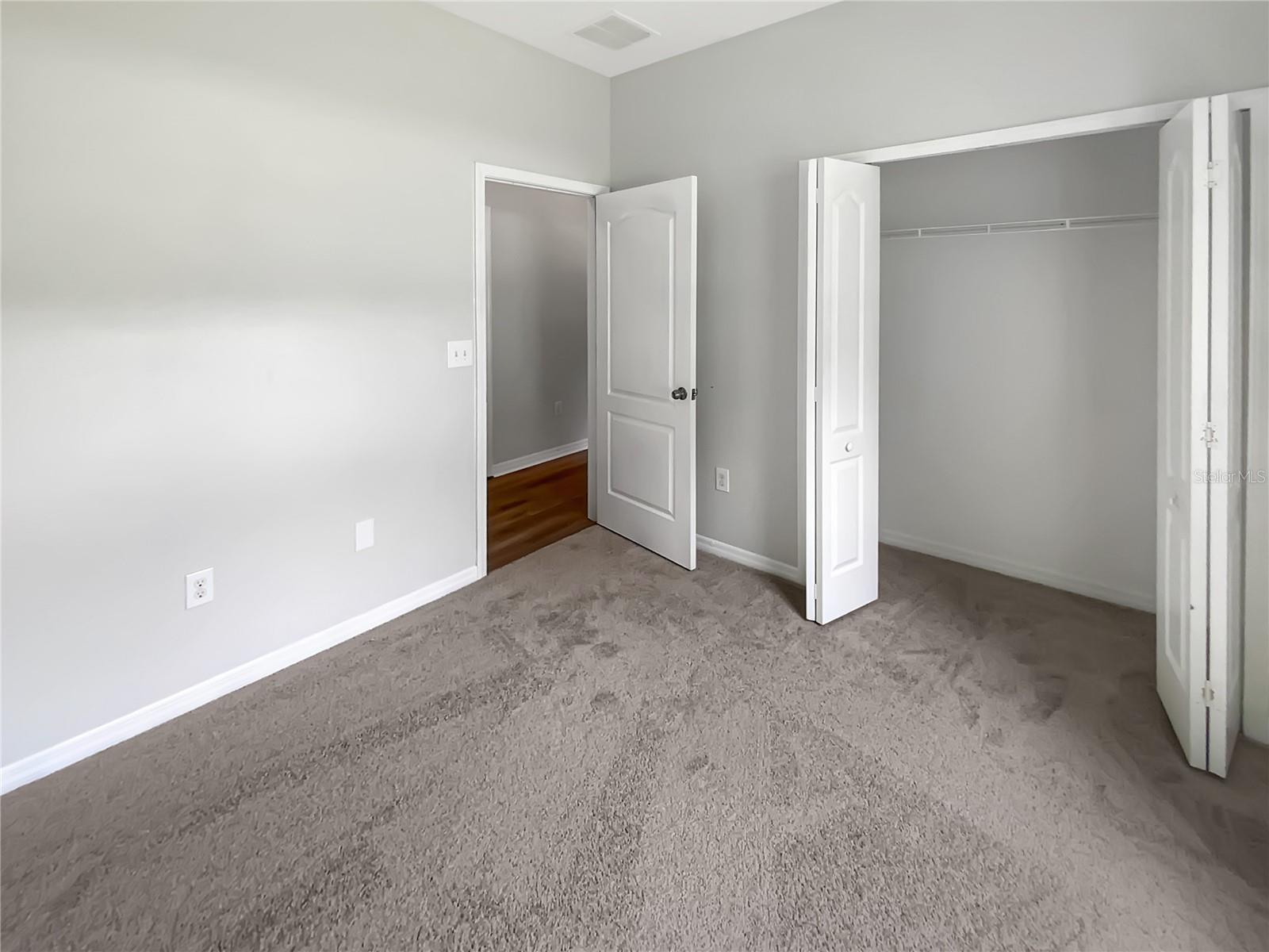 Listing photo id 19 for 37601 Georgina Terrace