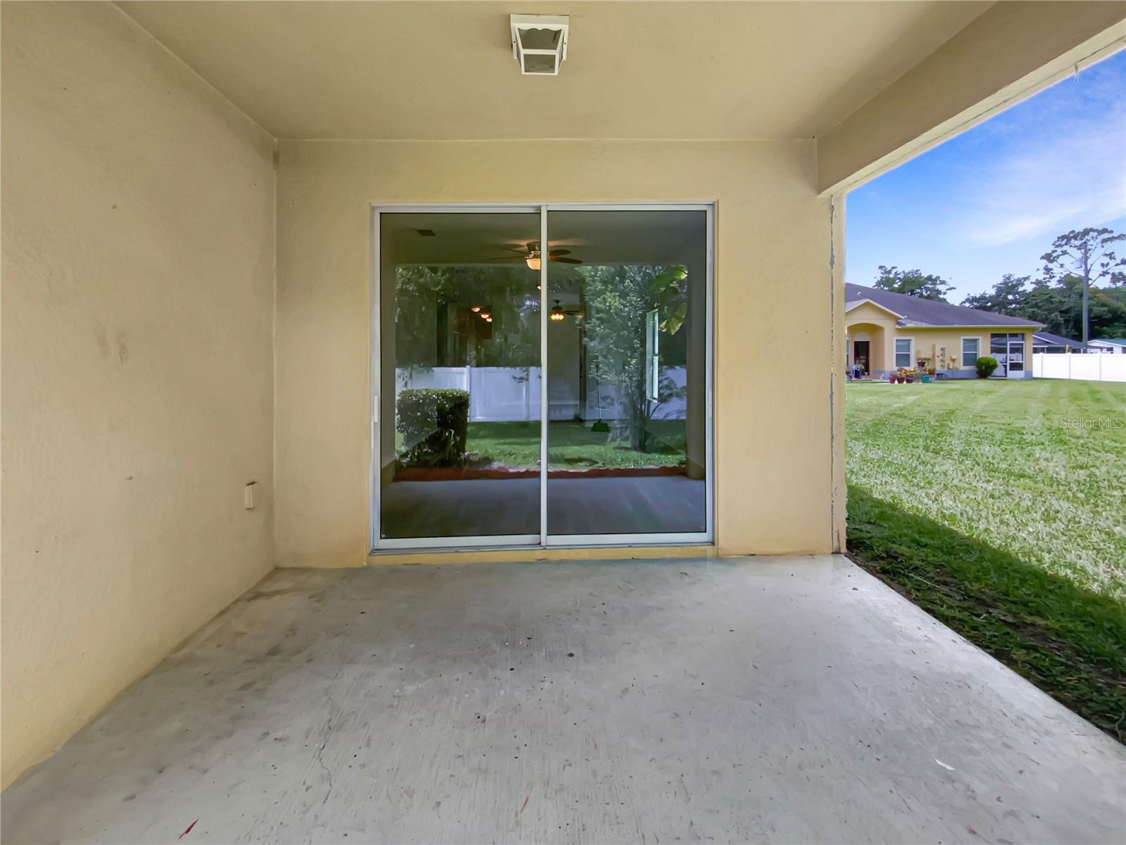 Listing photo id 20 for 37601 Georgina Terrace