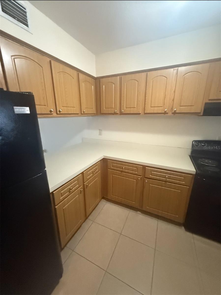 Image 2 of 21 For 4113 Semoran Boulevard 11