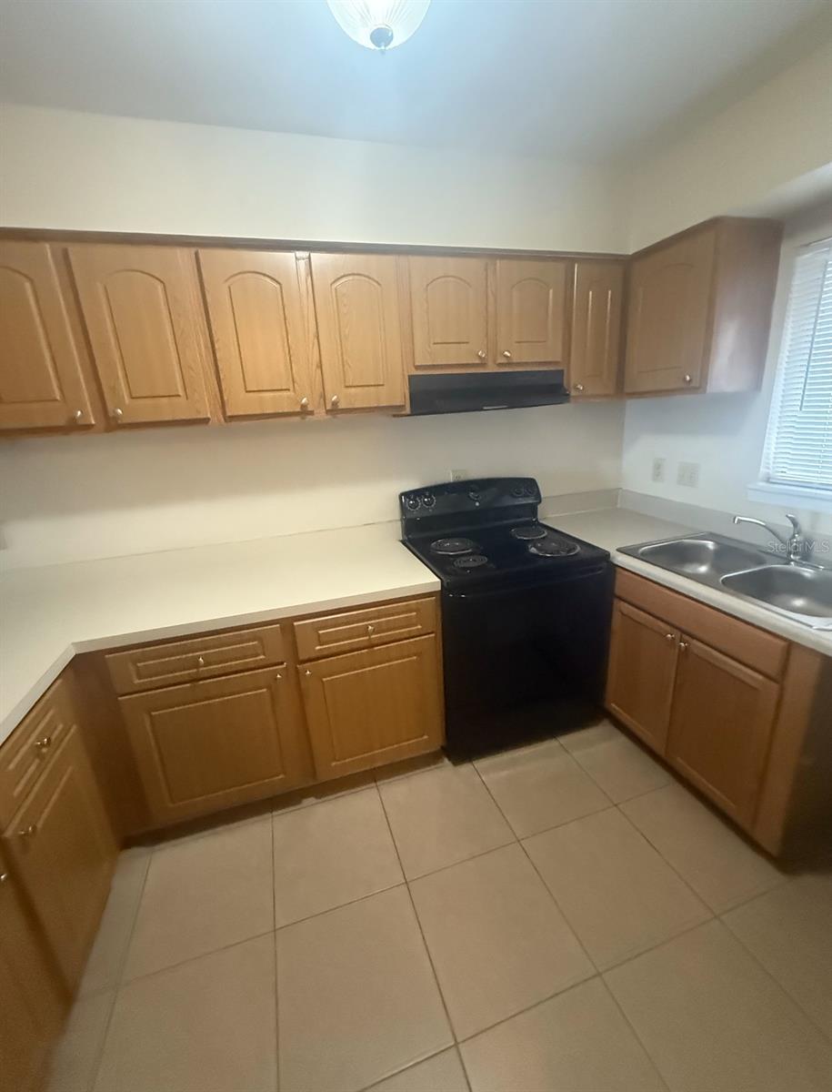 Image 4 of 21 For 4113 Semoran Boulevard 11