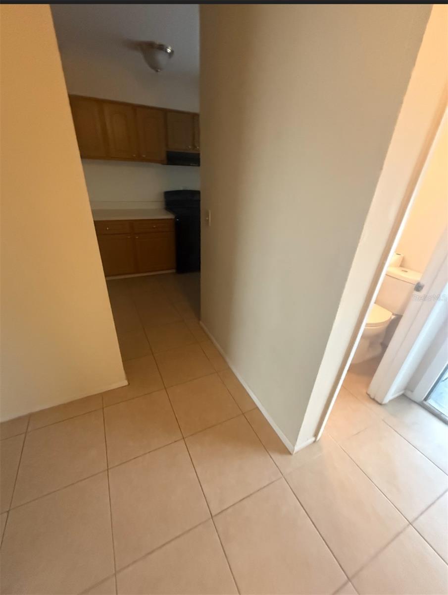 Image 6 of 21 For 4113 Semoran Boulevard 11
