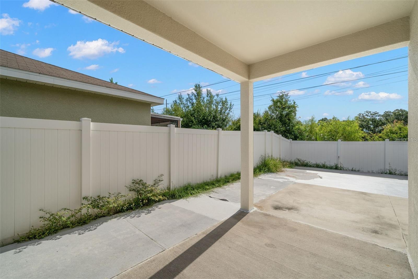 Image 23 of 31 For 12120 Barnsley Reserve Place 12120