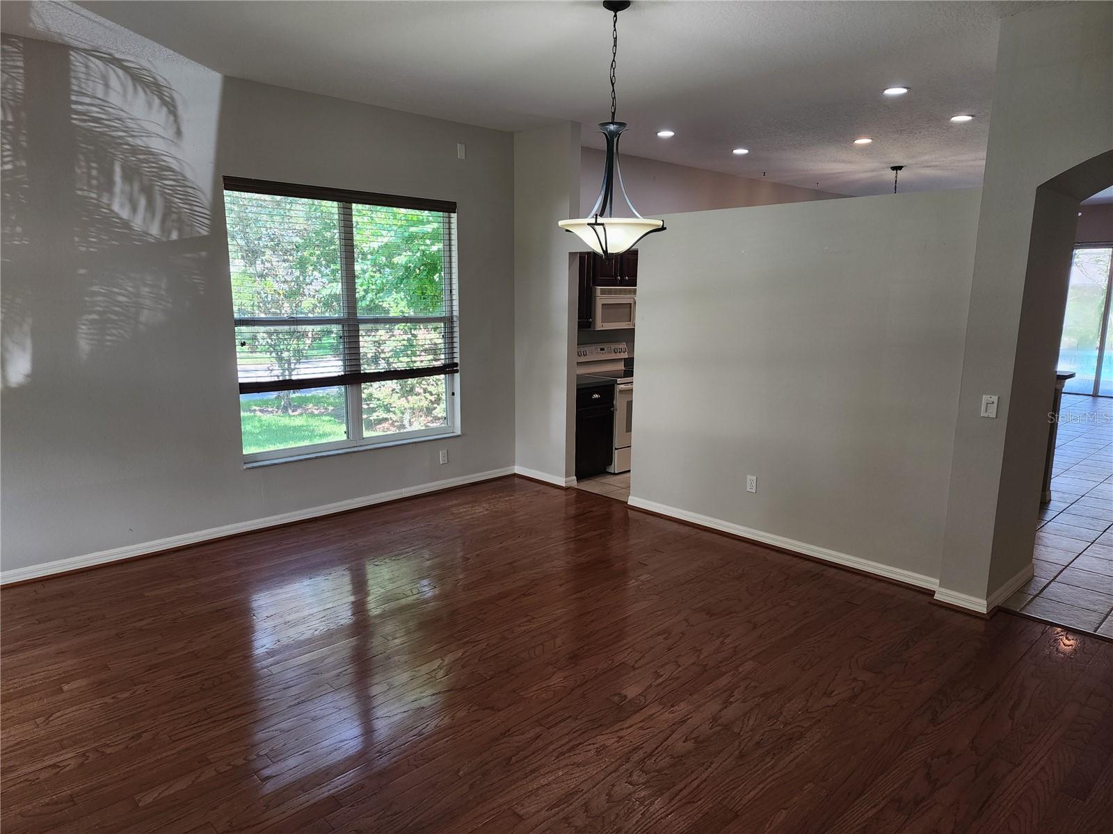 Image 3 of 22 For 1151 Chessington Circle