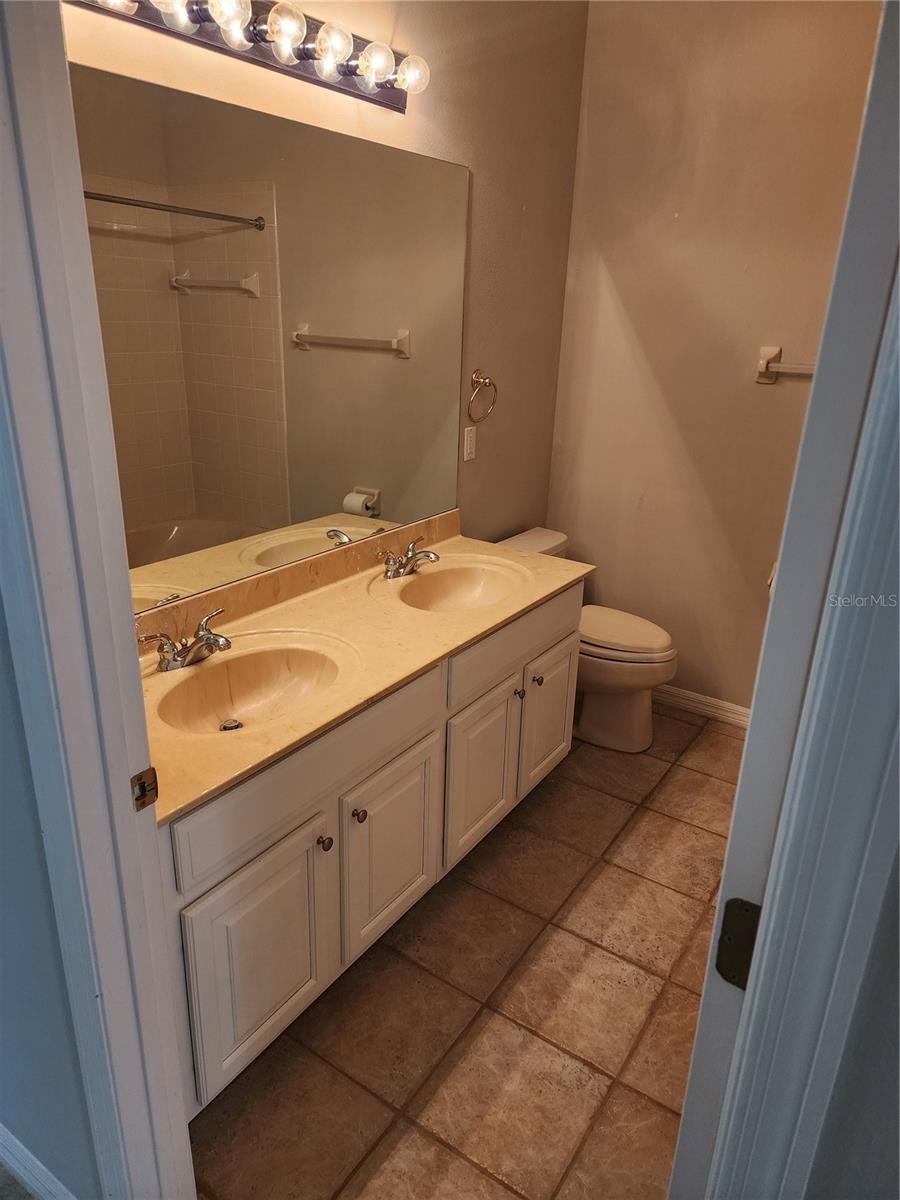 Image 8 of 22 For 1151 Chessington Circle
