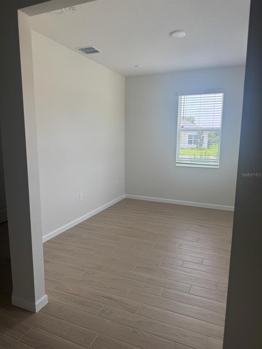 Image 2 of 16 For 564 Pothos Street