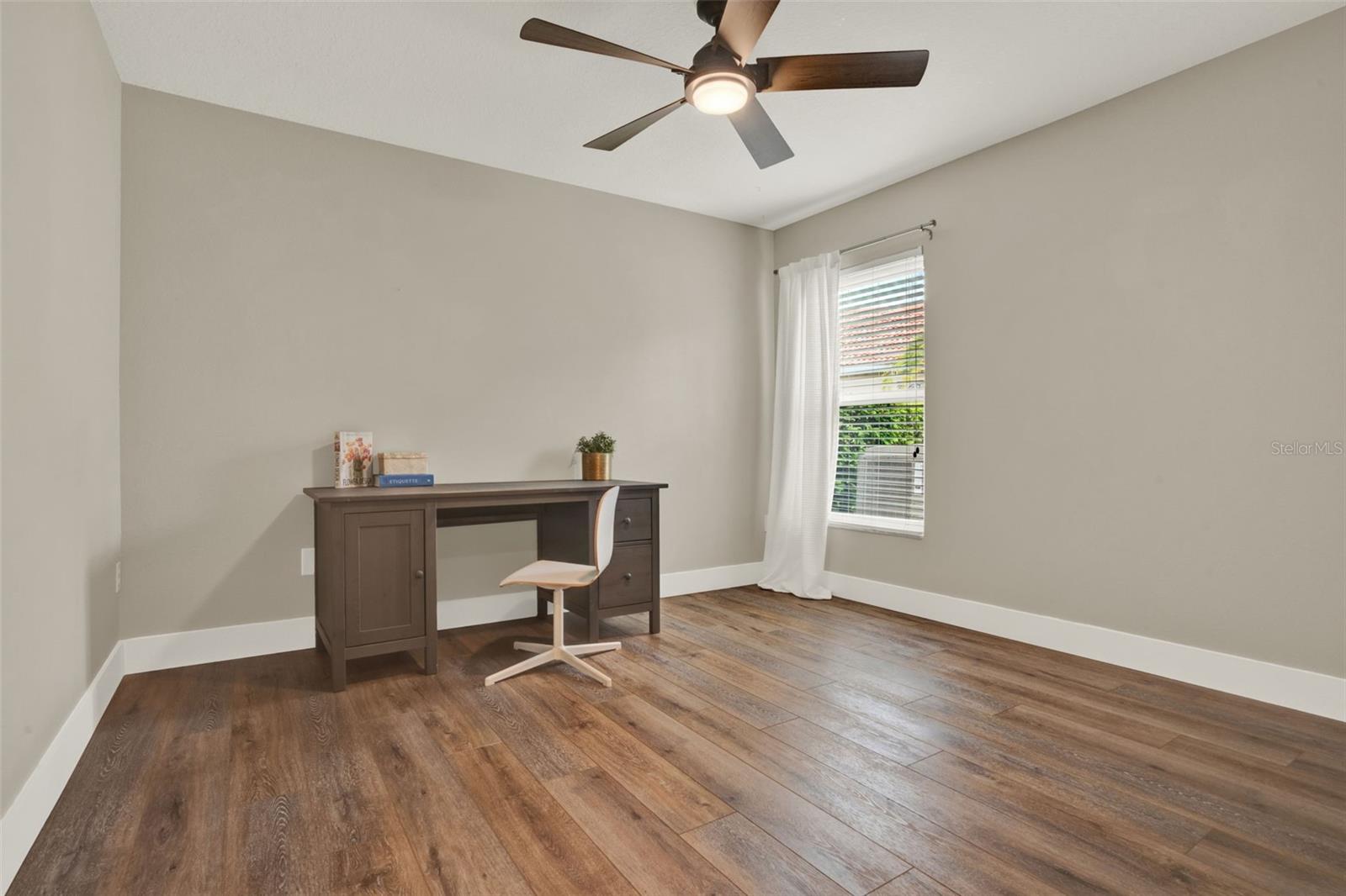 Listing photo id 19 for 6321 Clearmeadow Court
