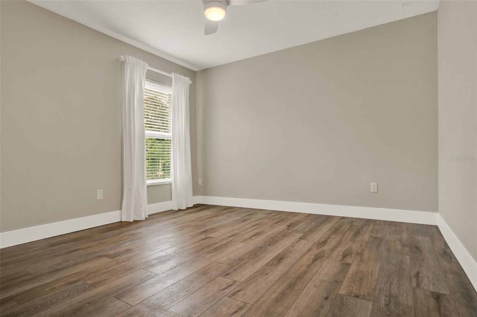 Listing photo id 20 for 6321 Clearmeadow Court