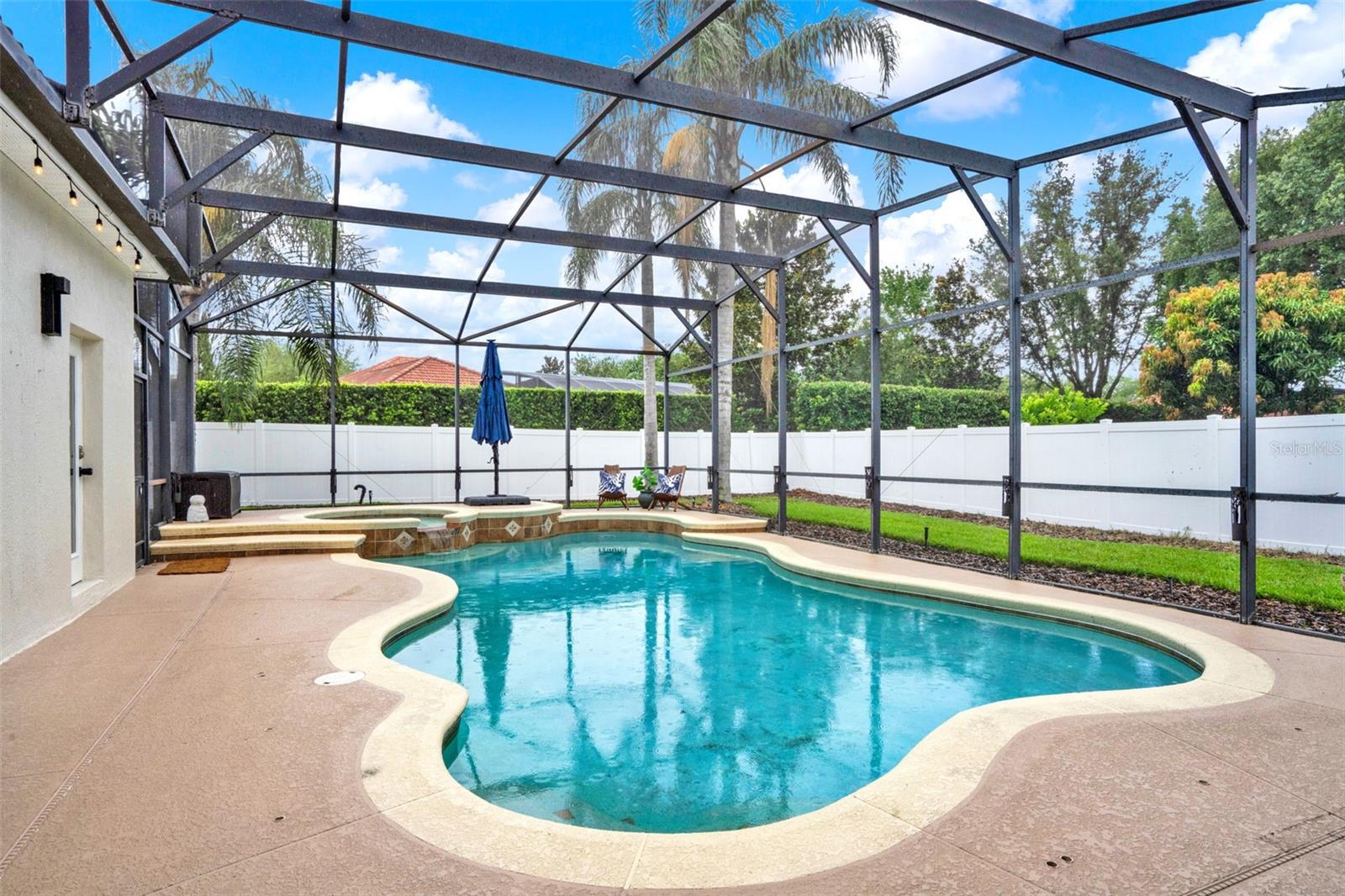 Listing photo id 27 for 6321 Clearmeadow Court