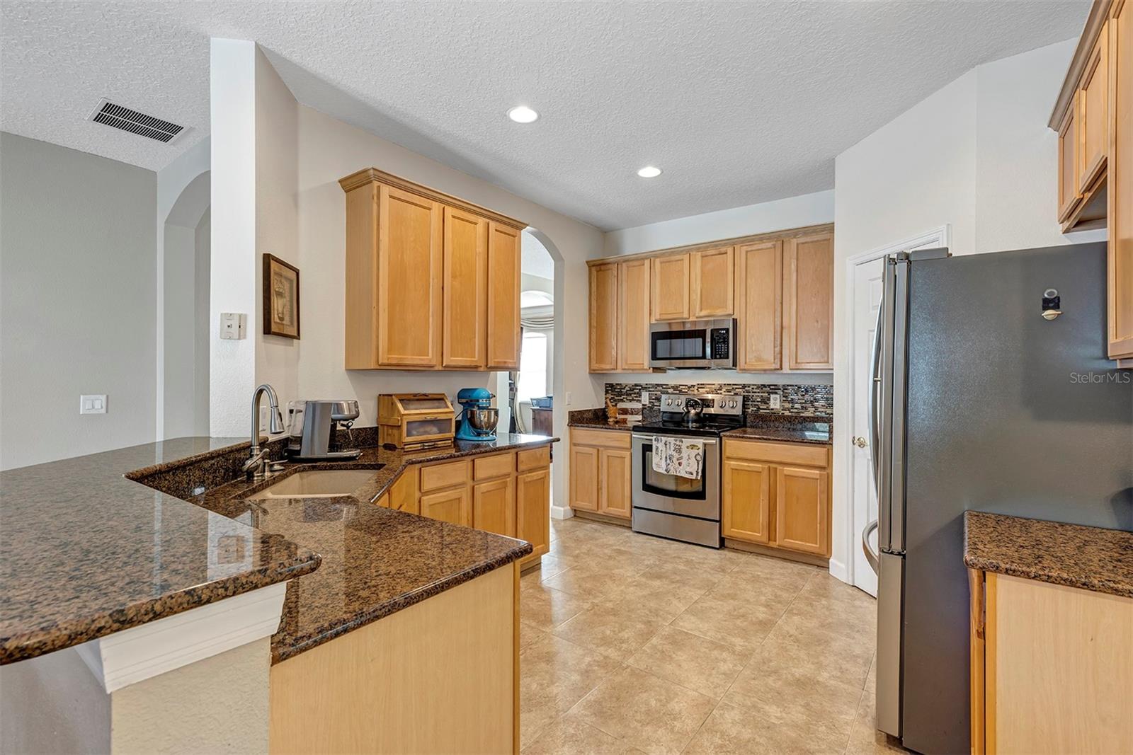 Image 11 of 52 For 14319 Islamorada Drive