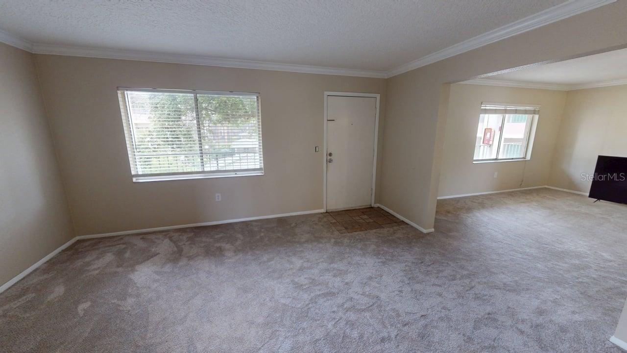 Image 10 of 30 For 145 Oyster Bay Circle 200