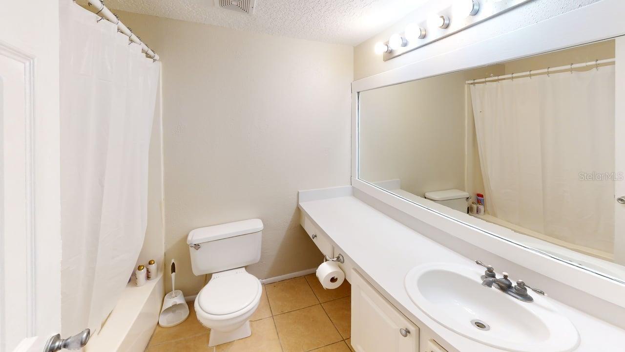 Image 22 of 30 For 145 Oyster Bay Circle 200