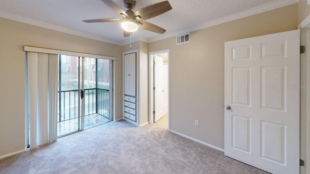 Image 25 of 30 For 145 Oyster Bay Circle 200