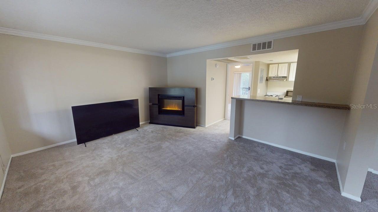 Image 4 of 30 For 145 Oyster Bay Circle 200